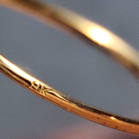 9K Gold Ring with gemstones - Picture 9 of 9